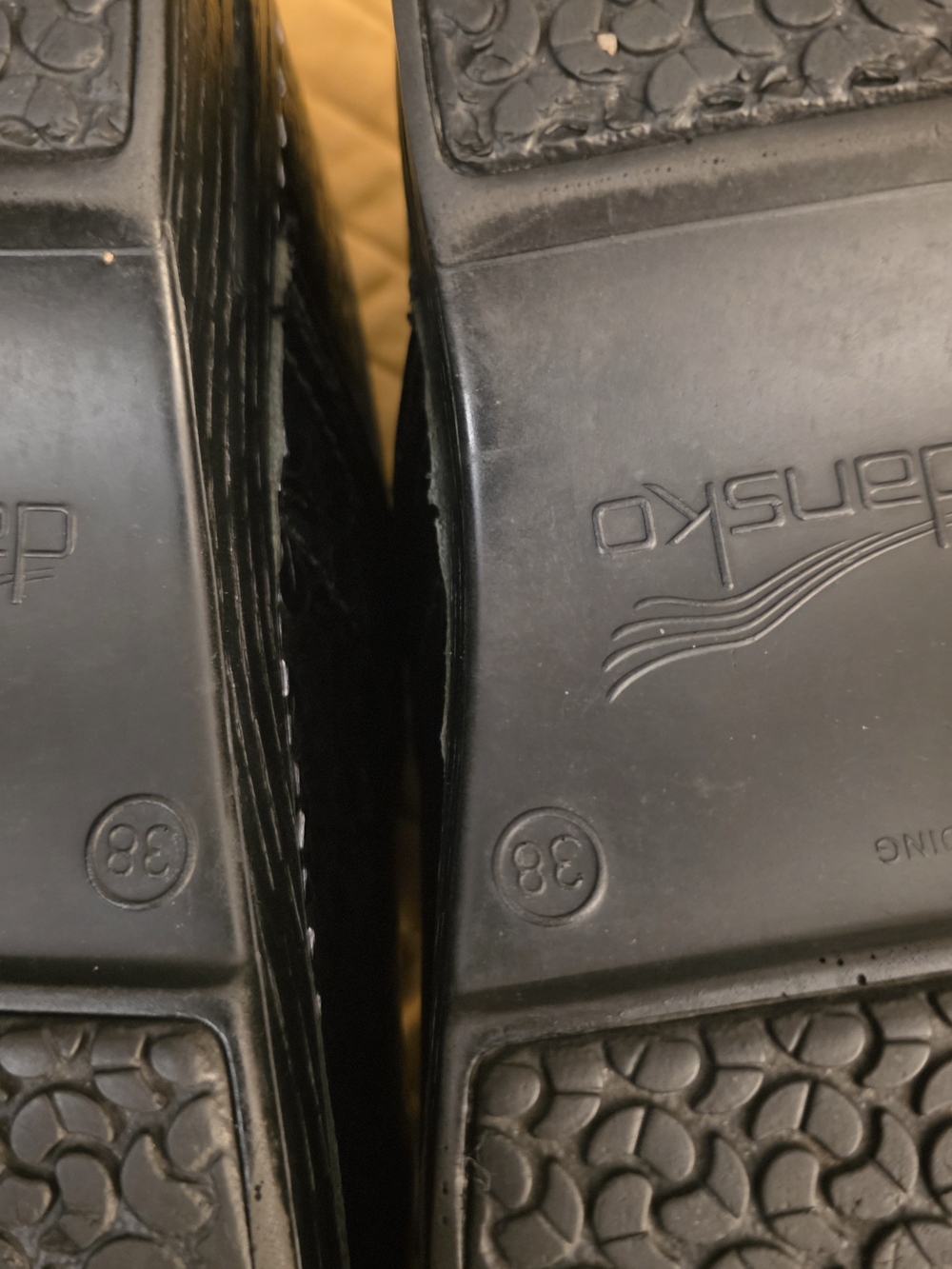 Dansko Women's Black Embossed Leather Clogs Size 38 - Picture 6 of 6